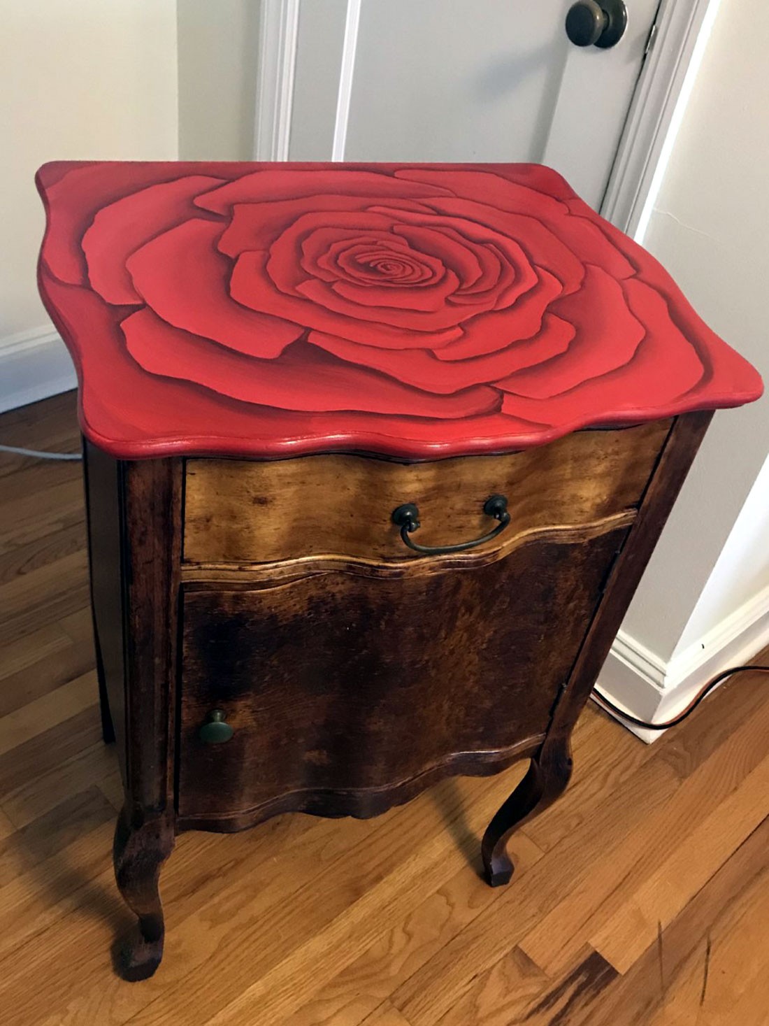 Night Stand - Rose Floral Design