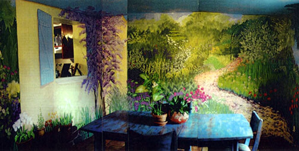 Meditarrean-Garden-Dining-Room